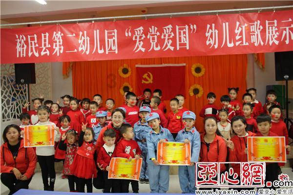 我妈和我都认为大龄剩男不正常，所以我只能找比我小的或是同龄的男人，想法正确吗？游戏画面